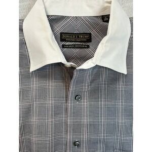 Donald J Trump Signature Collection Mens Regular Fit  Plaid Dress Shirt 16 34/35